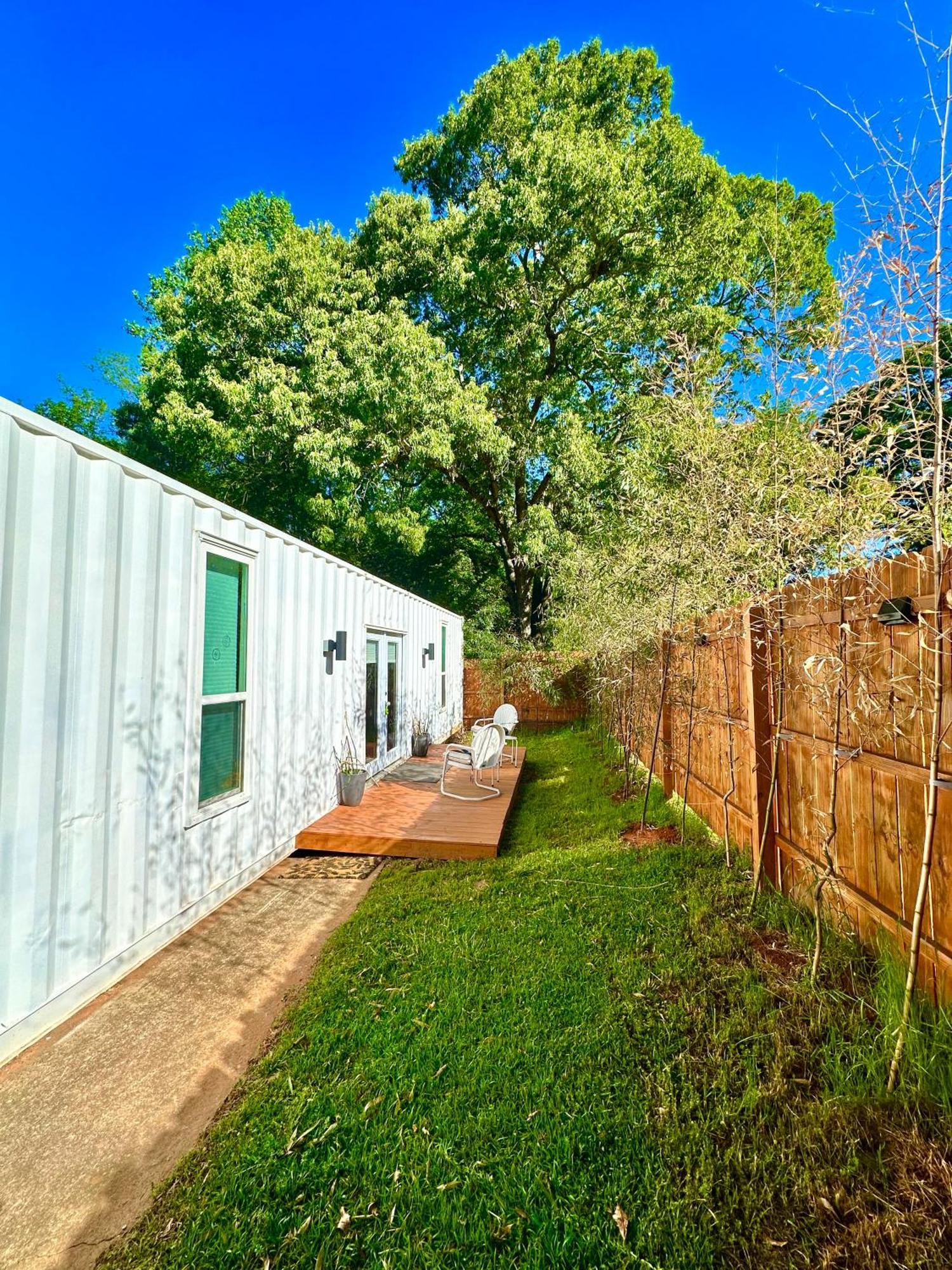 Nomehaus Shipping Container Studio Residential Neighborhood Athens Luaran gambar